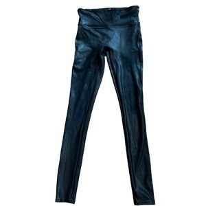 Spanx Faux Leather Leggings Women’s XS Black Shinning Slimming Minimalist Cozy